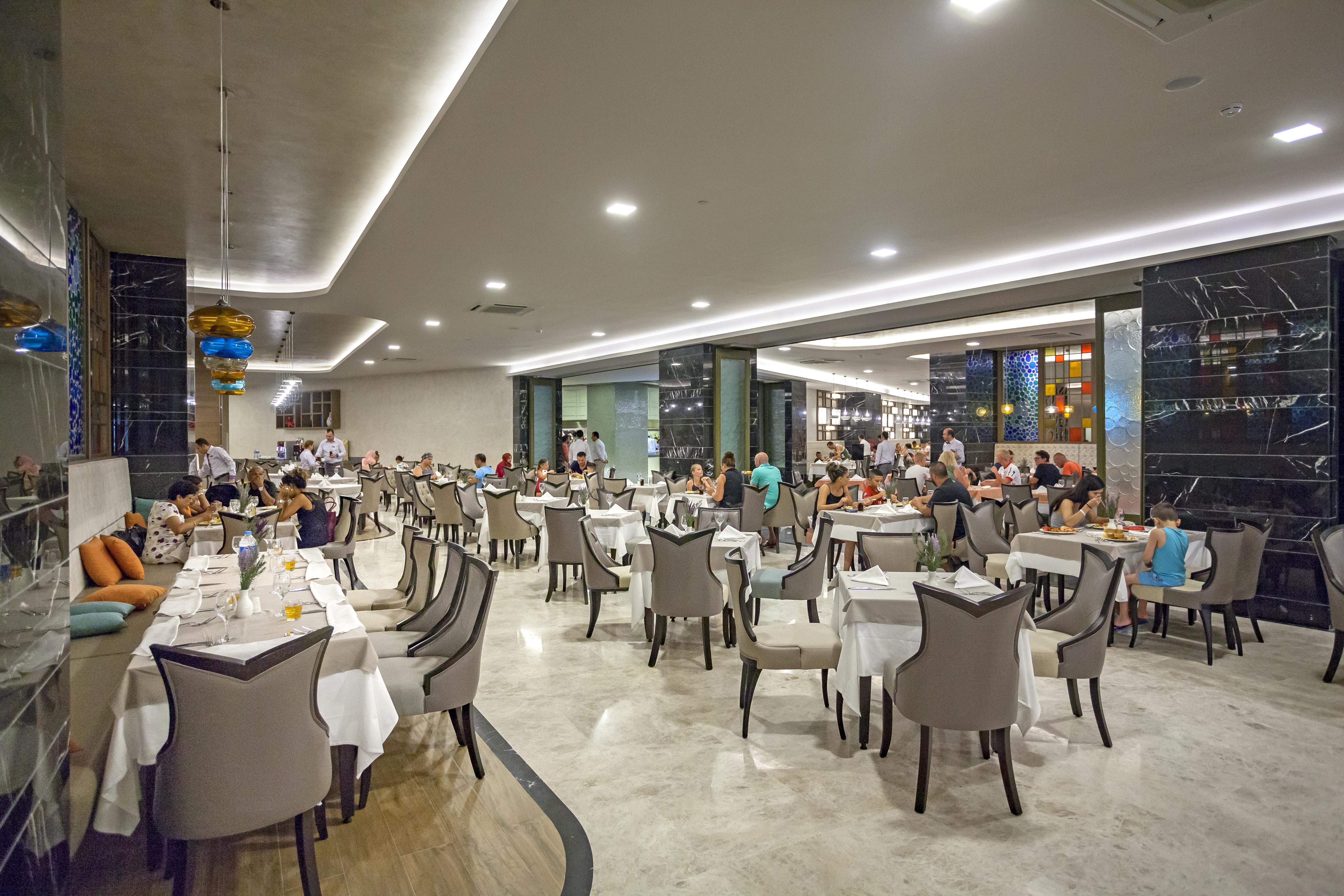 Royal Seginus Hotel Antalya Bagian luar foto